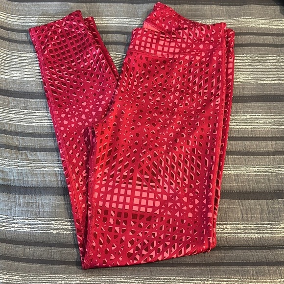 Under Armour Red Pink Fly Fast 2.0 HeatGear Leggings Size Small EUC #7213 - Picture 2 of 6